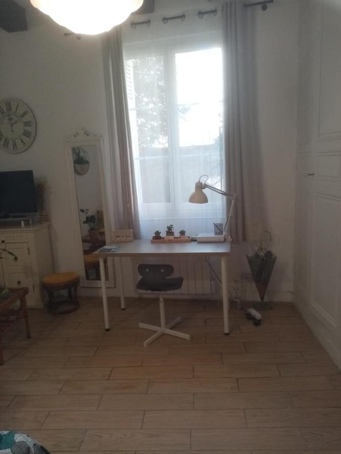 Les Amandiers Apartment Tours Bagian luar foto